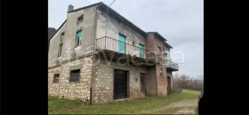 casa indipendente in vendita a Montefalco