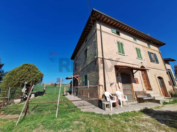 casa indipendente in vendita a Montefalco in zona Fratta