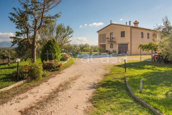 casa indipendente in vendita a Montefalco in zona Turrita
