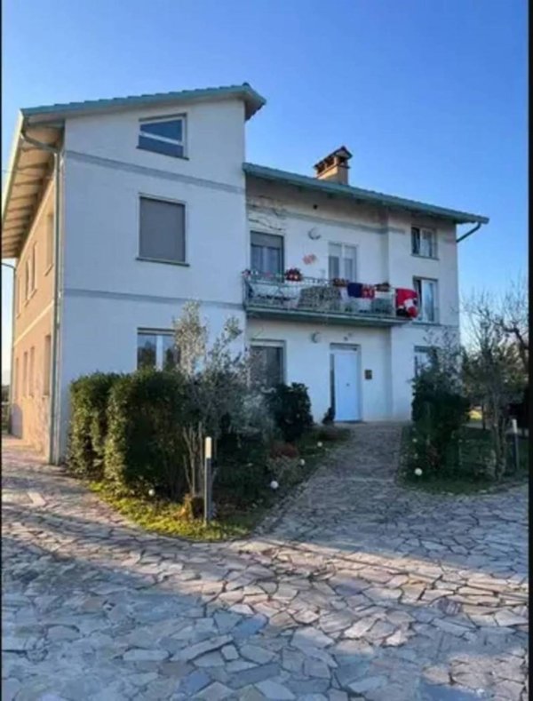 casa indipendente in vendita a Montefalco