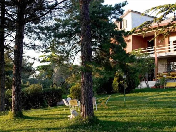 casa indipendente in vendita a Montefalco in zona Cerrete