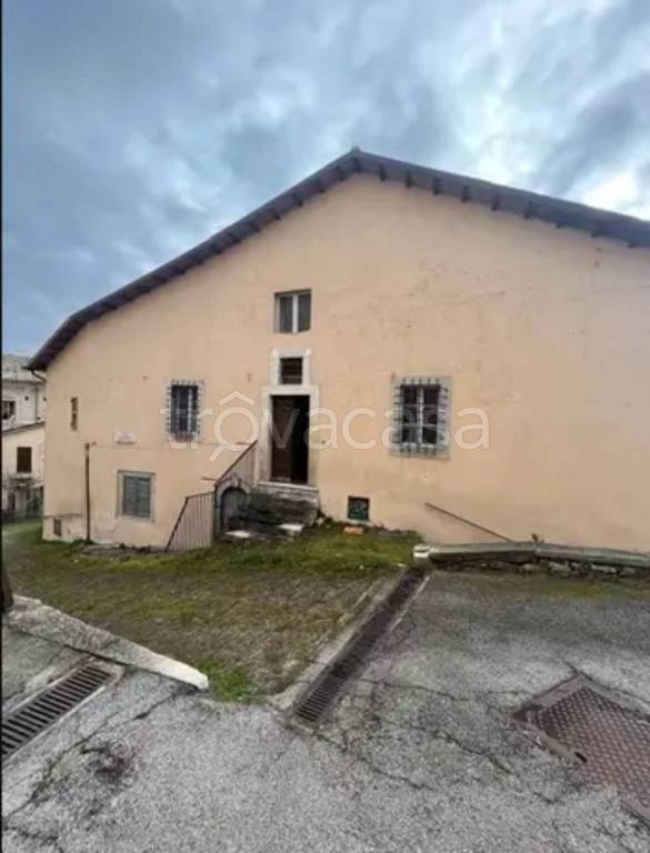 casa indipendente in vendita a Monteleone di Spoleto