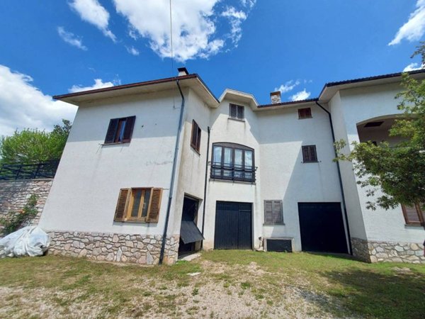 appartamento in vendita a Monteleone di Spoleto