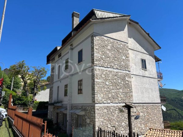 appartamento in vendita a Monteleone di Spoleto in zona Ruscio