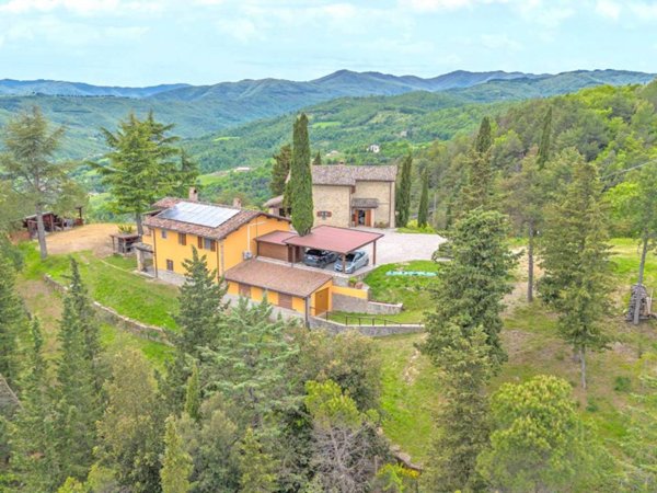 casale in vendita a Monte Santa Maria Tiberina