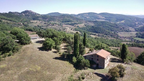 casale in vendita a Monte Santa Maria Tiberina