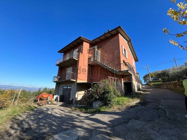 appartamento in vendita a Monte Santa Maria Tiberina in zona Lippiano