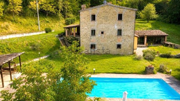 casale in vendita a Monte Santa Maria Tiberina