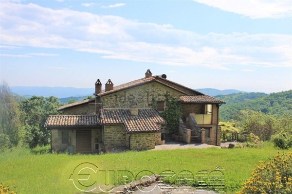 casale in vendita a Monte Santa Maria Tiberina