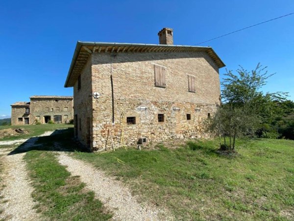 casa indipendente in vendita a Montone