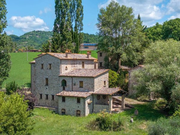 casa indipendente in vendita a Montone