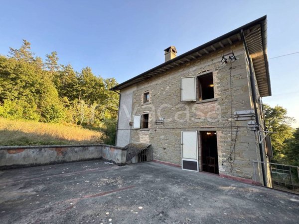 casa indipendente in vendita a Montone