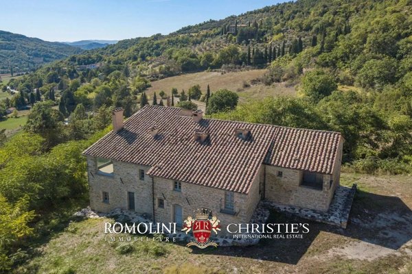 casa indipendente in vendita a Montone