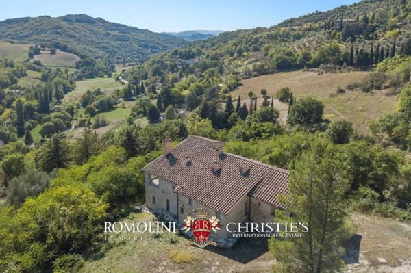 casa indipendente in vendita a Montone