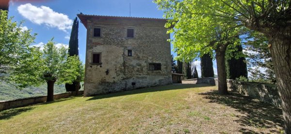 casa indipendente in vendita a Montone