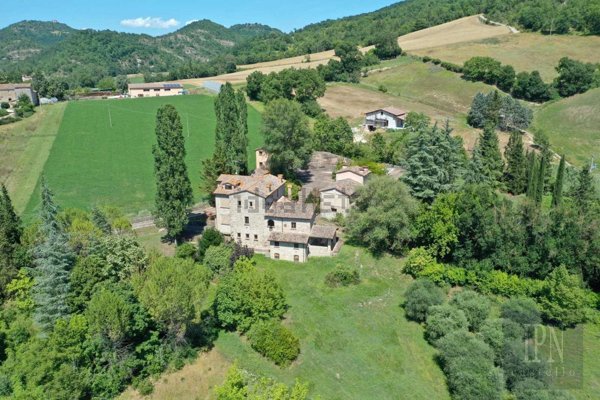 casa indipendente in vendita a Montone