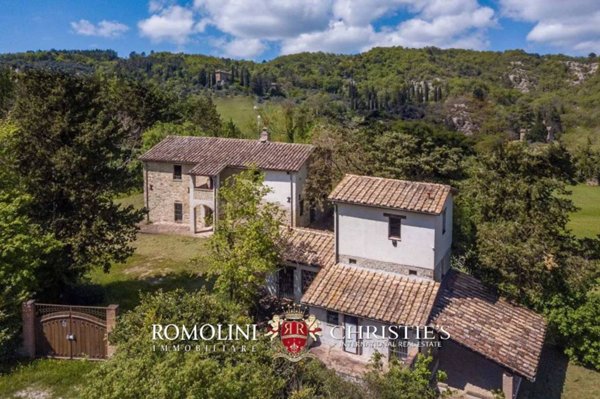 casa indipendente in vendita a Montone