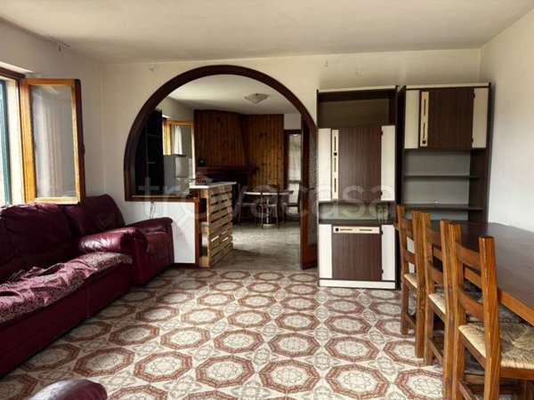 appartamento in vendita a Montone