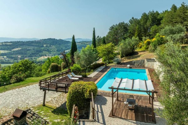 casa indipendente in vendita a Montone