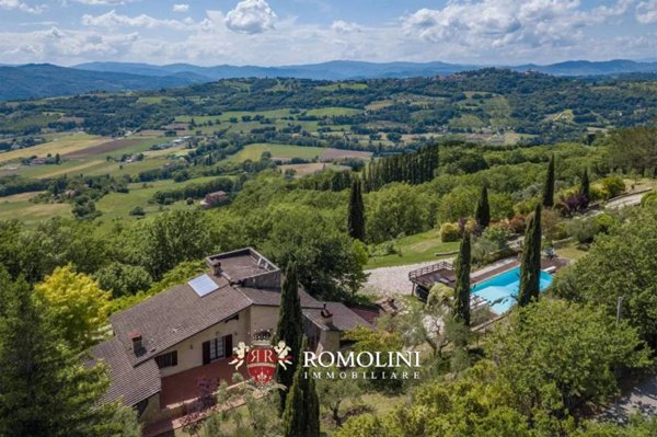 casa indipendente in vendita a Montone