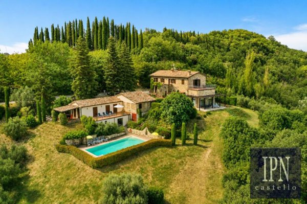 casa indipendente in vendita a Montone