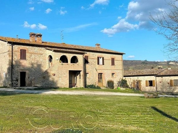 casa indipendente in vendita a Montone