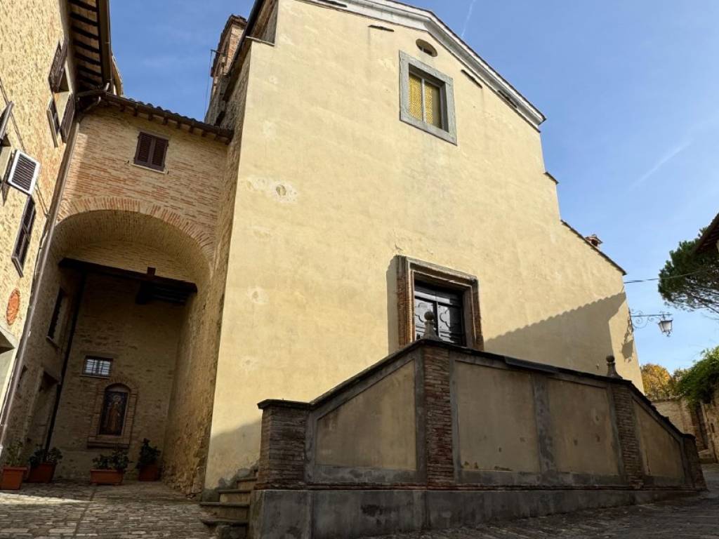 casa indipendente in vendita a Montone