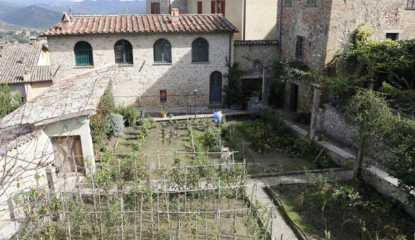 casa indipendente in vendita a Montone