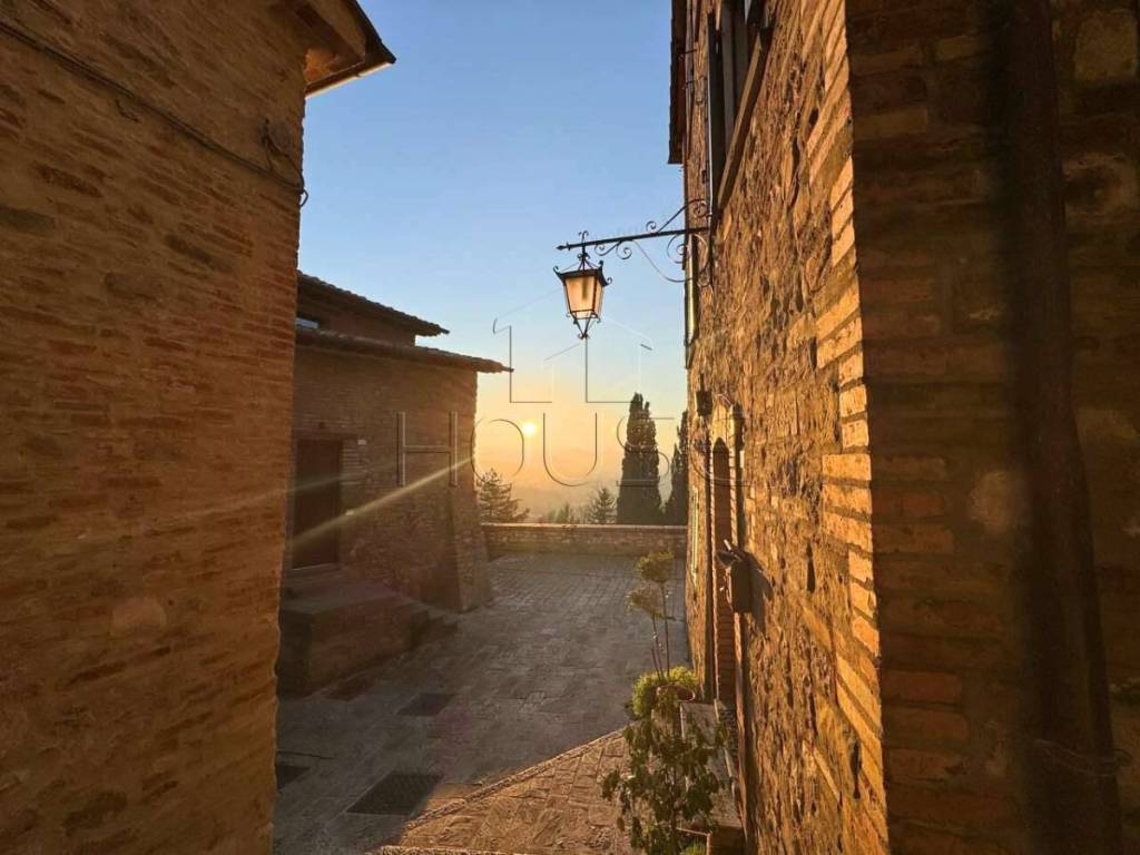 appartamento in vendita a Montone