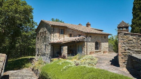 casale in vendita a Montone