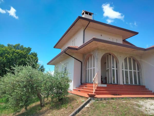 casa indipendente in vendita a Nocera Umbra in zona Bagni