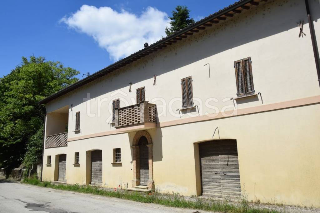 casa indipendente in vendita a Nocera Umbra