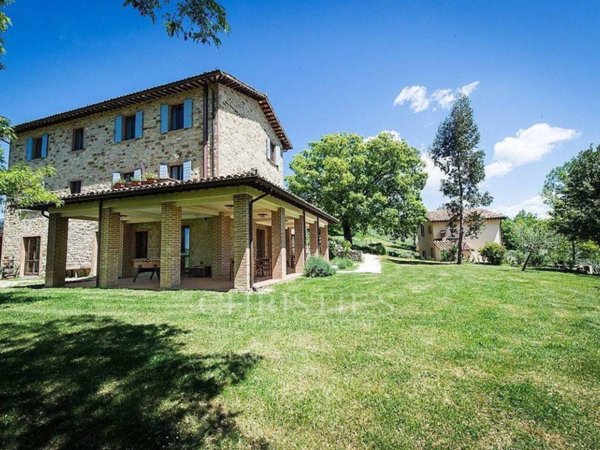 appartamento in vendita a Nocera Umbra