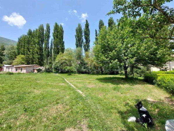 terreno agricolo in vendita a Nocera Umbra