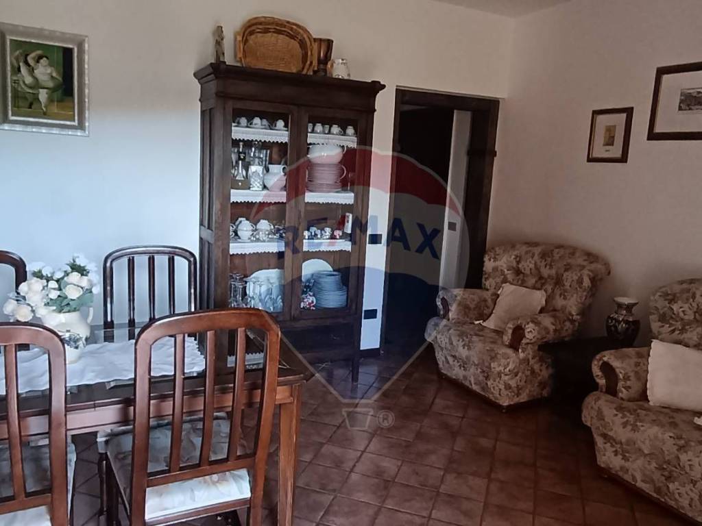 casa indipendente in vendita a Nocera Umbra in zona Gaifana