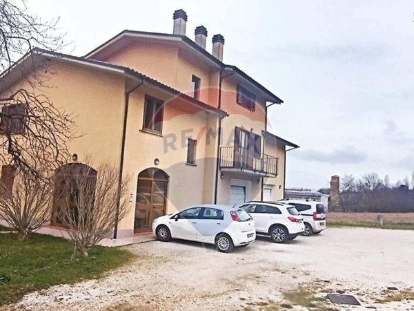 casa indipendente in vendita a Nocera Umbra in zona Colle