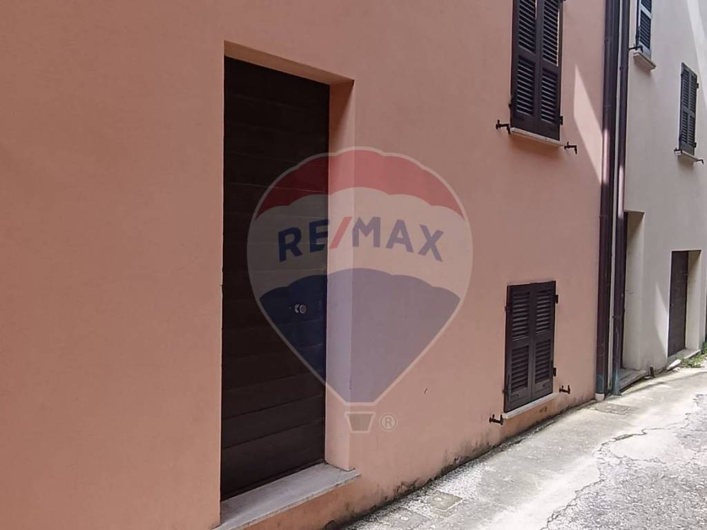 casa indipendente in vendita a Nocera Umbra in zona Boschetto