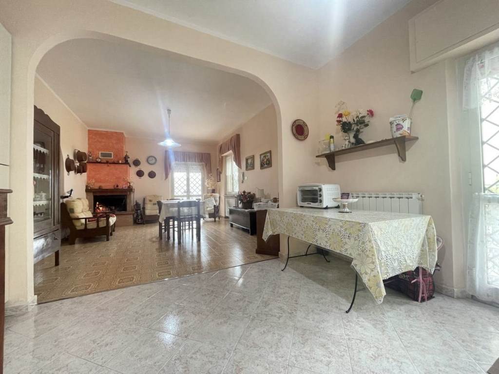 casa indipendente in vendita a Nocera Umbra