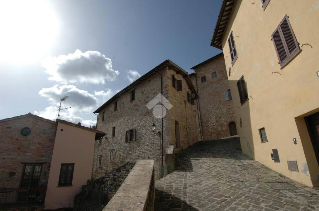 appartamento in vendita a Nocera Umbra