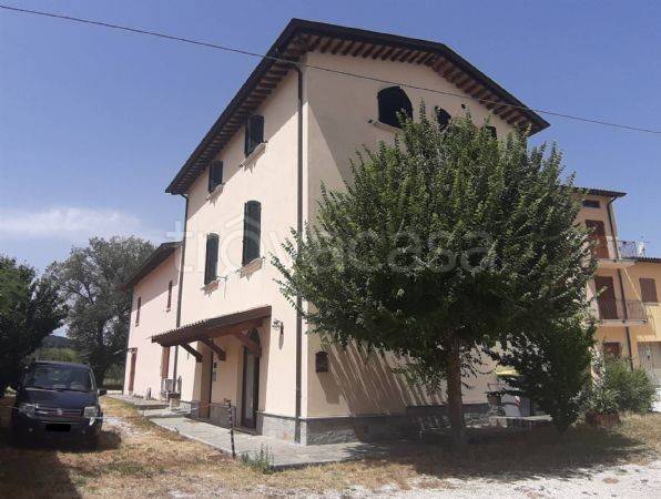 casa indipendente in vendita a Nocera Umbra