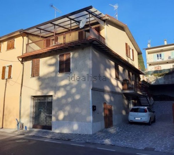 appartamento in vendita a Nocera Umbra
