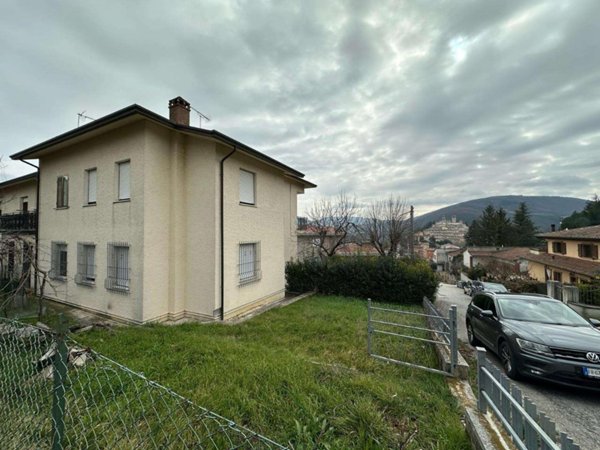 appartamento in vendita a Nocera Umbra