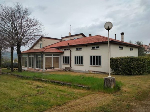 casa indipendente in vendita a Nocera Umbra