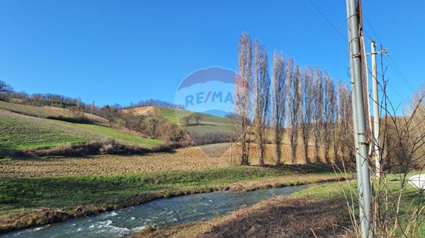 terreno agricolo in vendita a Nocera Umbra in zona Nocera Scalo