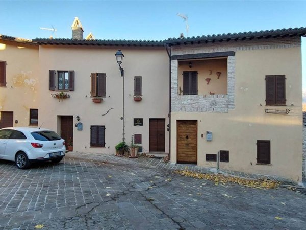 appartamento in vendita a Nocera Umbra