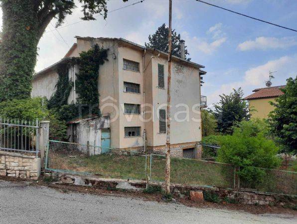 casa indipendente in vendita a Nocera Umbra
