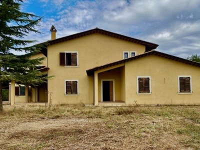 casa indipendente in vendita a Nocera Umbra