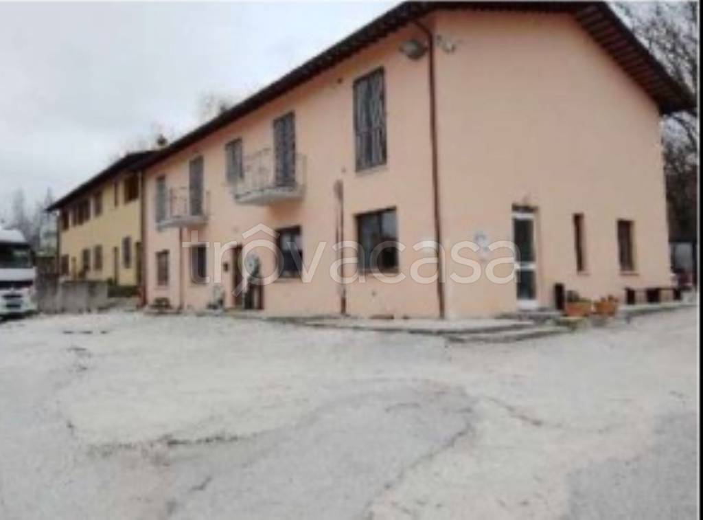 appartamento in vendita a Nocera Umbra in zona Bagni