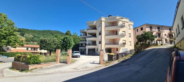 appartamento in vendita a Nocera Umbra in zona Bagni