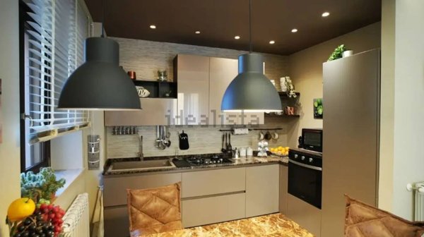 casa indipendente in vendita a Nocera Umbra in zona Bagni
